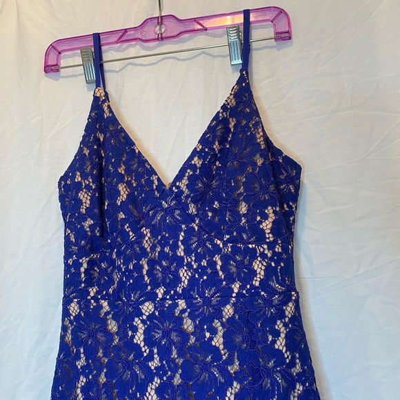 LuLus Blue Lace She’s a Knockout Bodycon Mini Dress - Picture 5 of 14